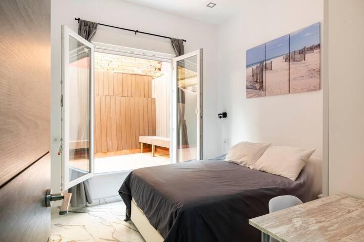 Apartamento en planta baja en badalona, barcelona Exterior foto